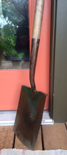 My Smith Hawken spade forged from a single piece of steel, 'softer' than that used in the King of Spades, bent about 5" up from the tip and is forever weakened. I don't use it much anymore.